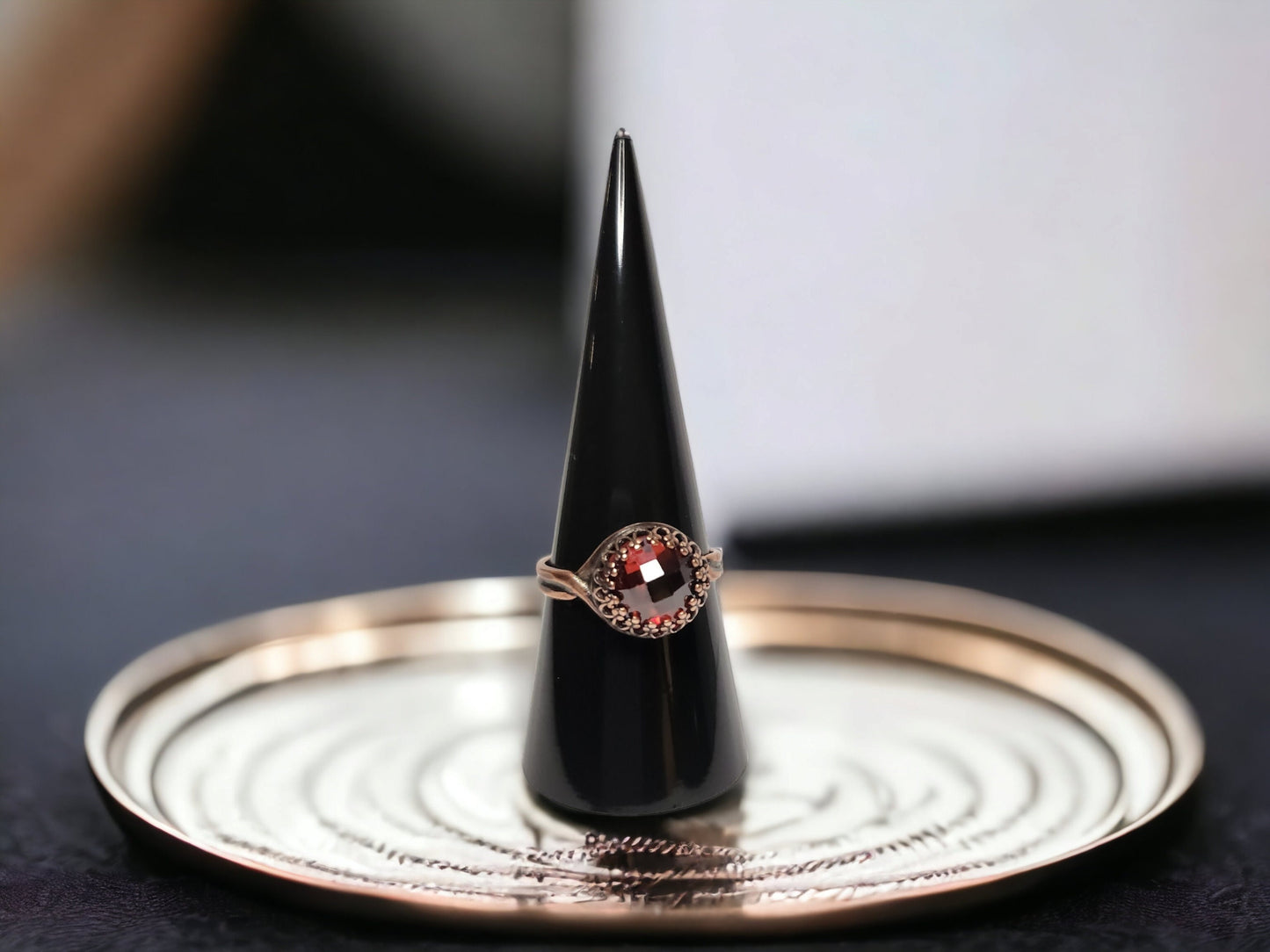 Hessonite Garnet CZ round 10mm 3.87 ct wt on antique copper setting crown bezel set
