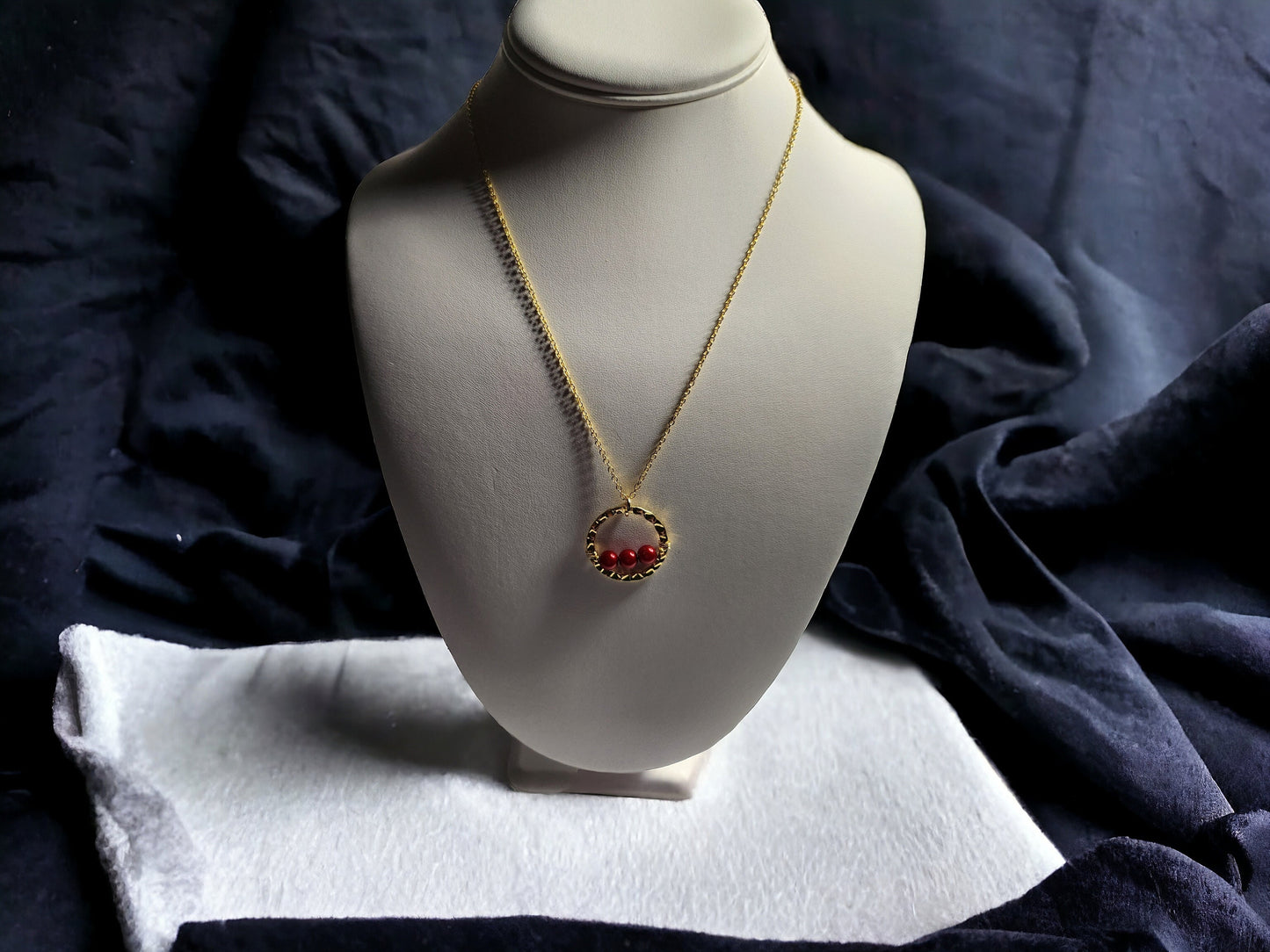 Red Pearl bar on gold hammered circle pendant on 20inch gold plated curb chain necklace