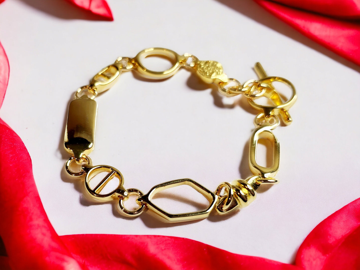 Modern Geometric 24kt gold plated link bracelet with toggle clasp