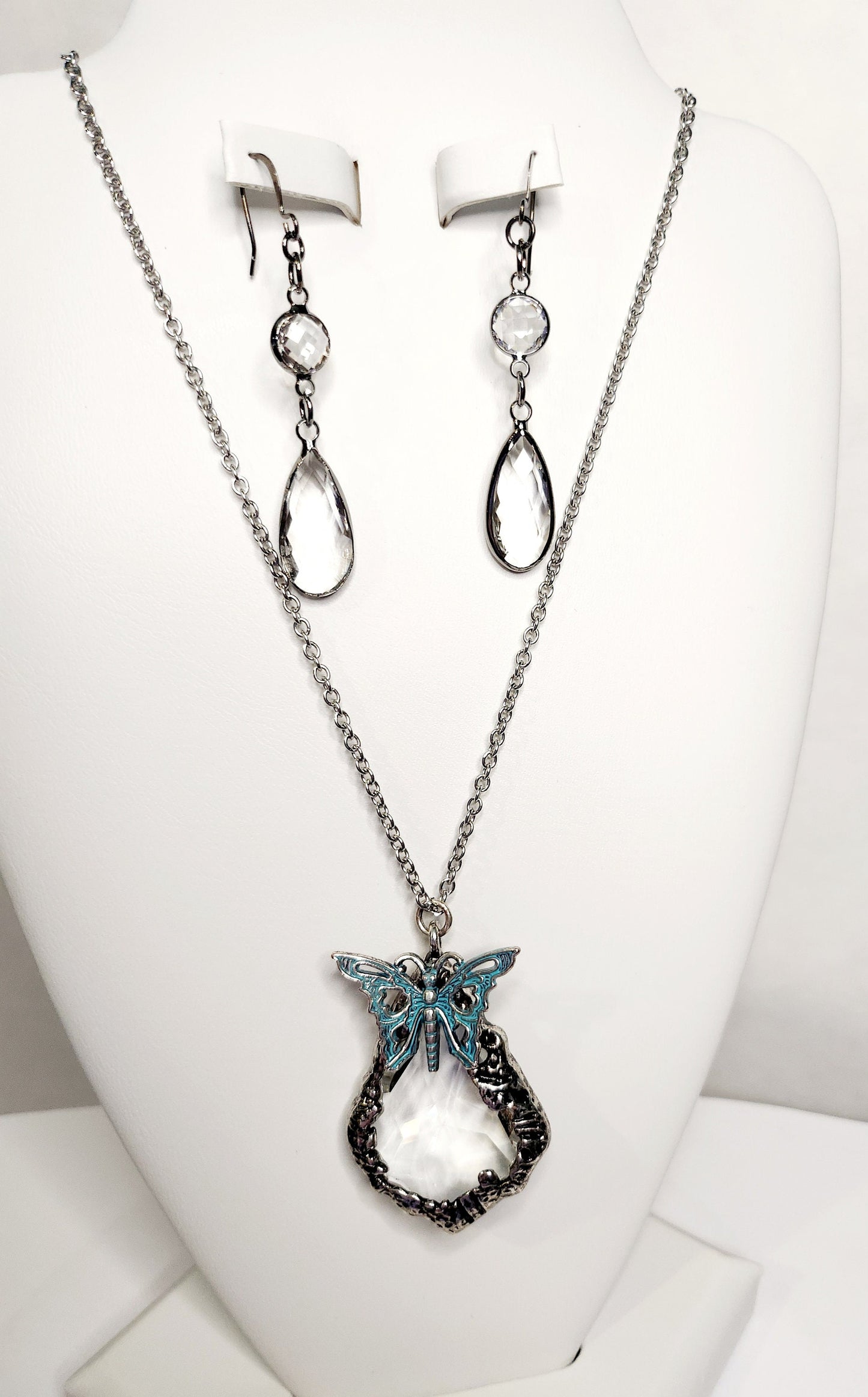 Crystal "pewter" teardrop earrings in gunmetal