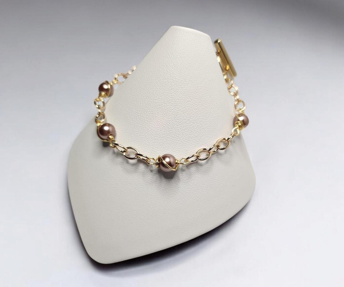 Mocha Mousse crystal pearl and gold toggle bracelet