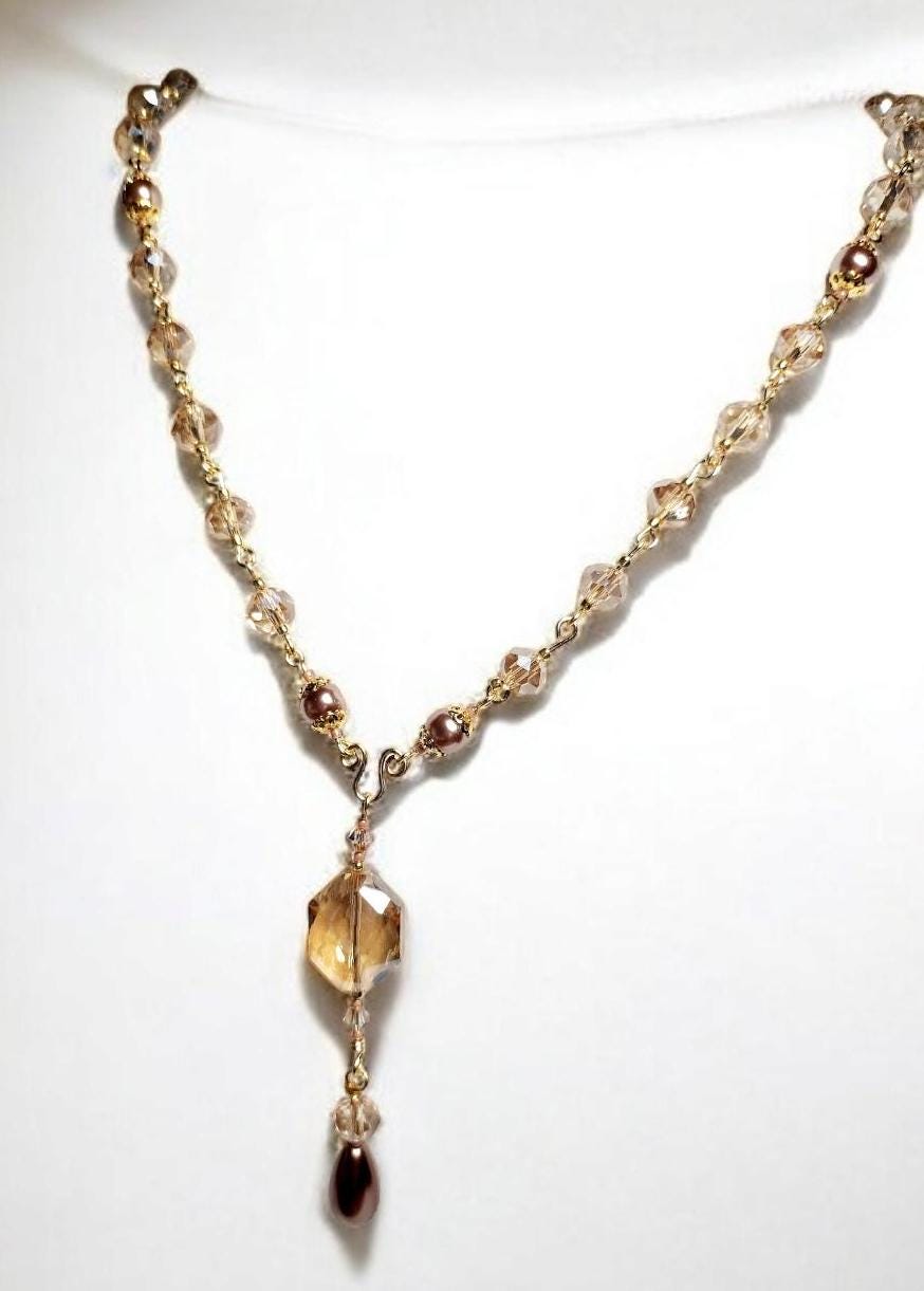 Mocha Mousse crystal pearl and gold toggle bracelet