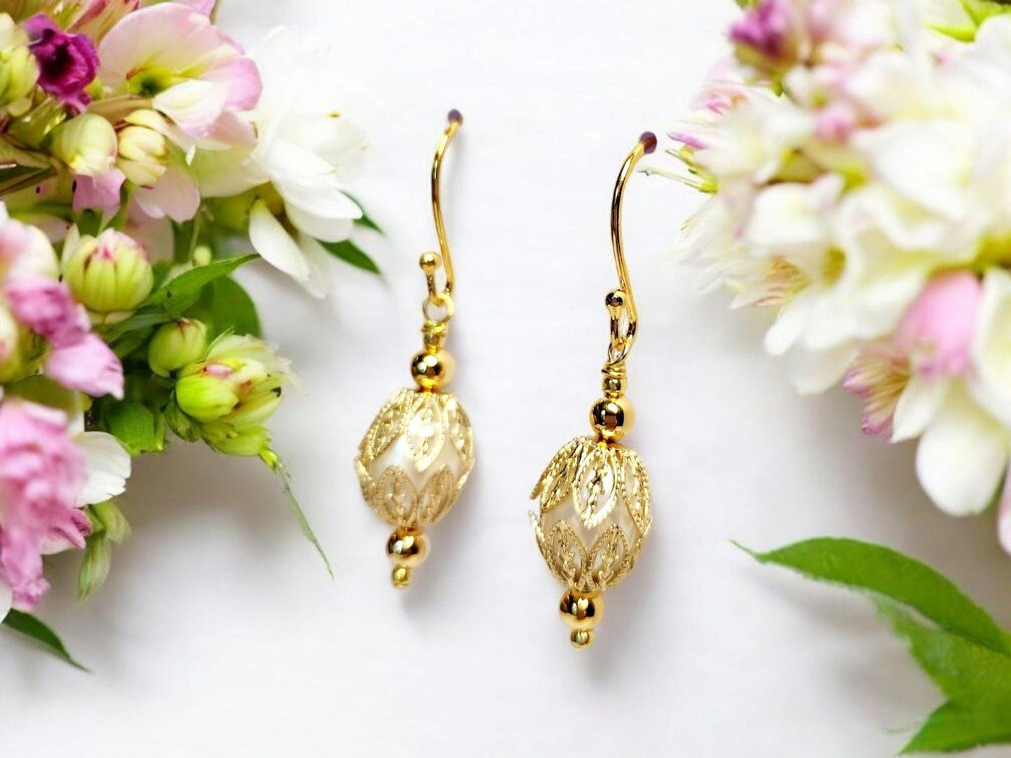 Elegant Freshwater Pearl and Gold filigree Drop Earrings