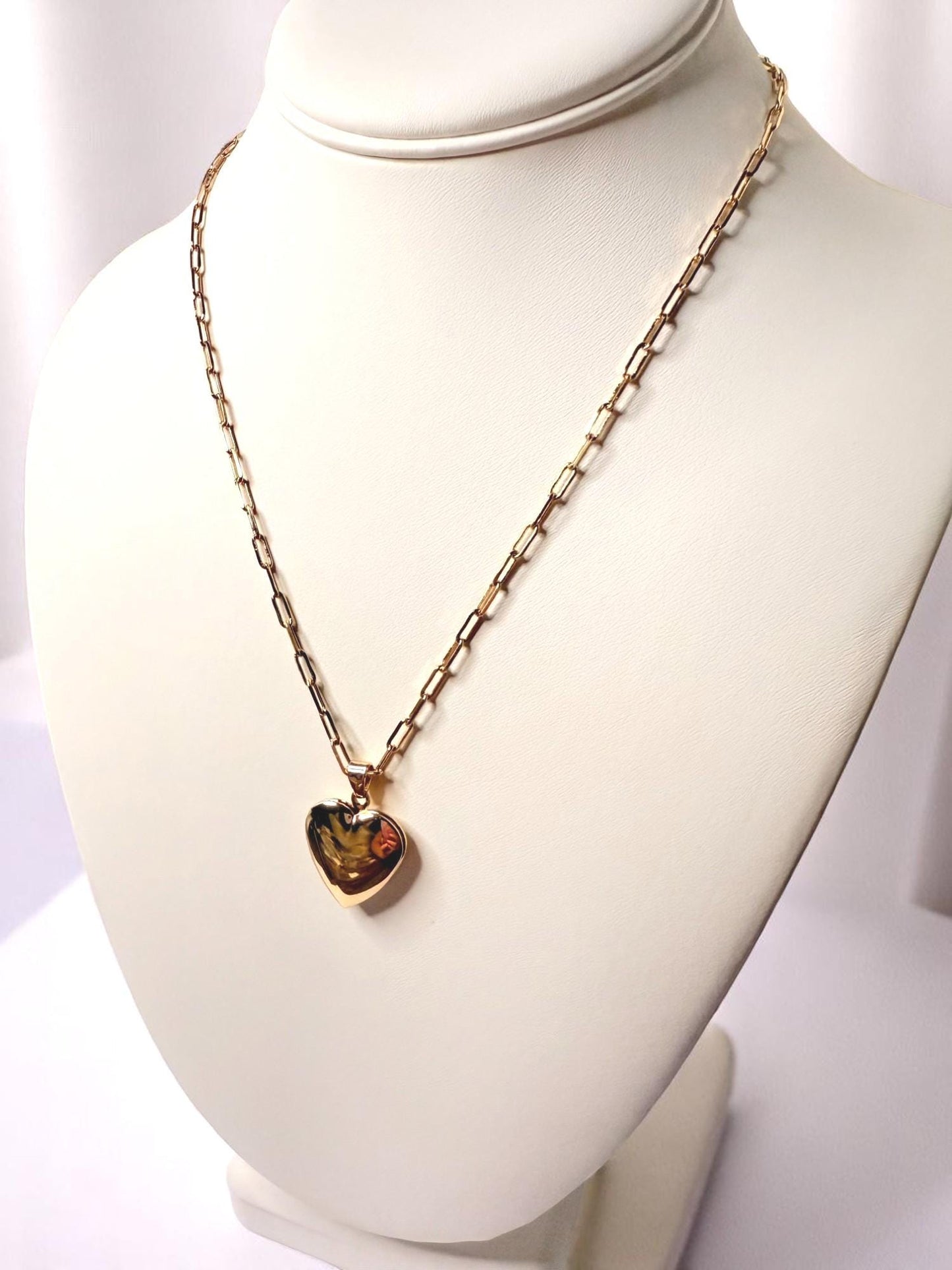 Gold Heart Locket Necklace on Adjustable Paperclip Chain – Timeless Sweetheart Gift